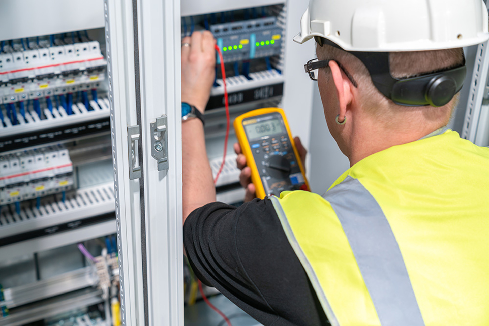 Elektroanlagen-Kontrolle bei Bayer Elektrotechnik in Freiensteinau
