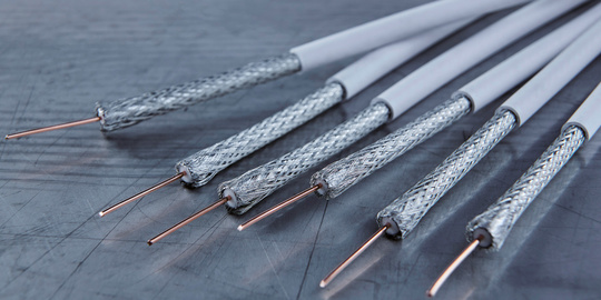 Kabel- und Steckverbinder bei Bayer Elektrotechnik in Freiensteinau