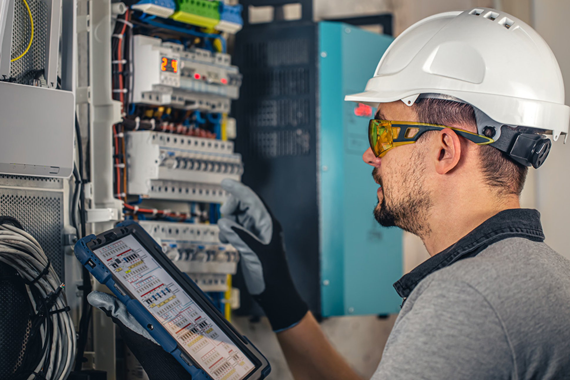 Industrie und Gewerbe bei Bayer Elektrotechnik in Freiensteinau